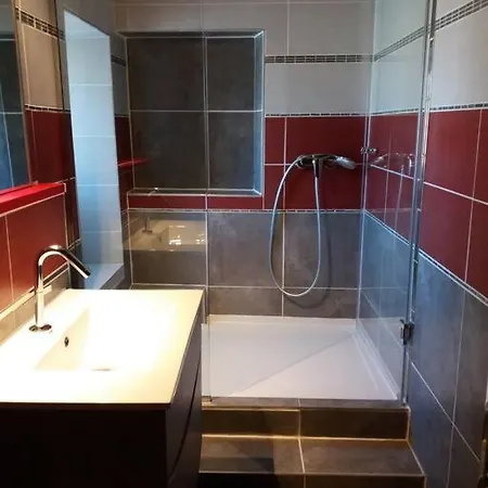 Apartment De Gamme Dans Un Mas Provencal Les Fumades-Les Bains